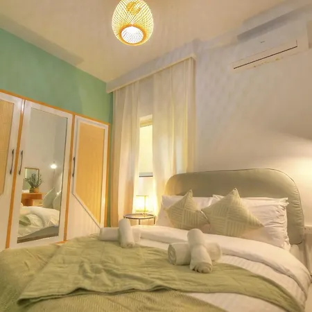 公寓 Beautifully Furnished Seafront 4 Bedrooms Goslm-4 *