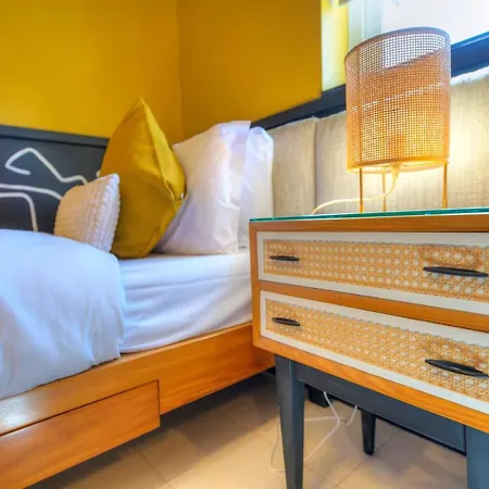 Lägenhet Beautifully Furnished Seafront 4 Bedrooms Goslm-4