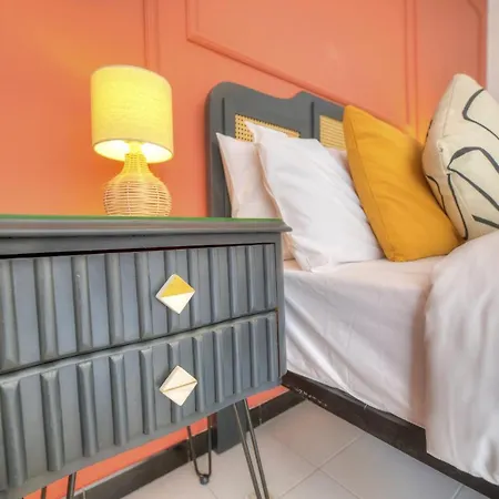 Beautifully Furnished Seafront 4 Bedrooms Goslm-4