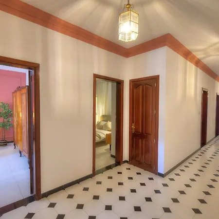 Beautifully Furnished Seafront 4 Bedrooms Goslm-4 Sliema