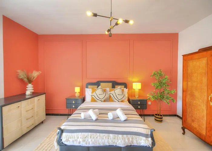 Lejlighed Beautifully Furnished Seafront 4 Bedrooms Goslm-4 Sliema