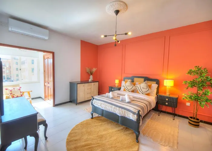 Beautifully Furnished Seafront 4 Bedrooms Goslm-4 *