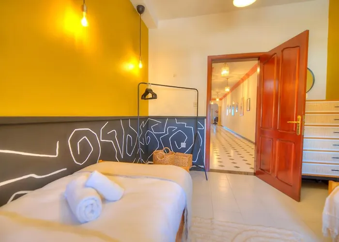 Beautifully Furnished Seafront 4 Bedrooms Goslm-4 *