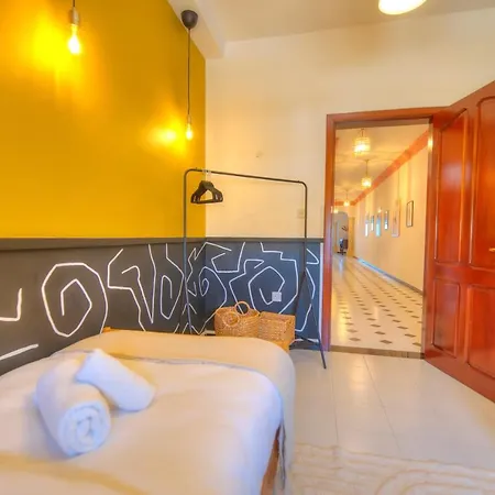 Beautifully Furnished Seafront 4 Bedrooms Goslm-4 *