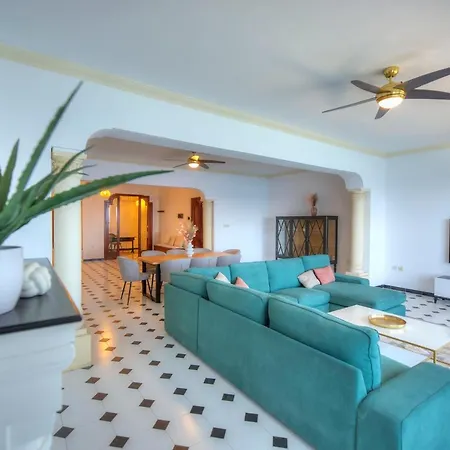 Apartament Beautifully Furnished Seafront 4 Bedrooms Goslm-4 *